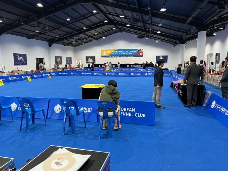 The permanent show site of the Korean Kennel Club offers the perfect venue for conformation shows and the many other activities of the club.